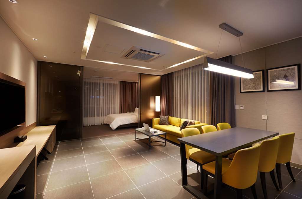 Osong H Hotel Sejong City Čchongdžu Pokoj fotografie